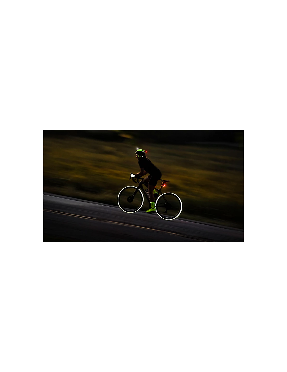 Cubierta Bontrager AW3 Hard-Case 700X28C Reflect 3 Cubierta Bontrager AW3 Hard-Case 700X28C Reflect - Imagen 3